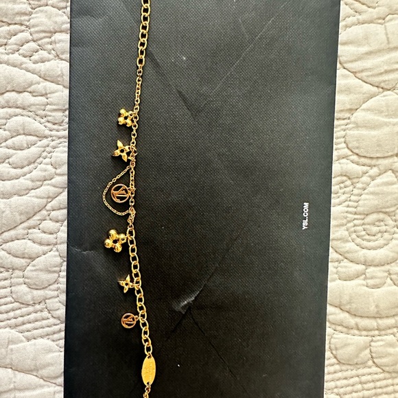 LOUIS VUITTON BRACELET - Picture 2 of 5